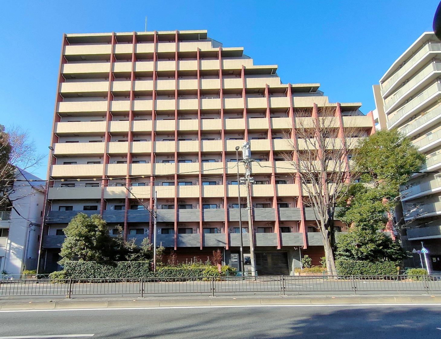 ブライズ方南町